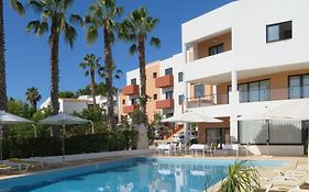 Hotel Alcaide